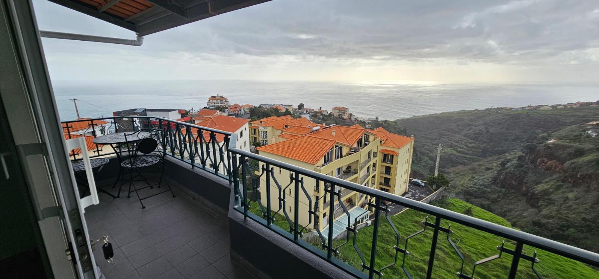 Апартаменты Sunset Star With Sea View Кальета Экстерьер фото